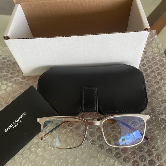 Saint Laurent Eyeglasses. Silver frames - Picture 2 of 8